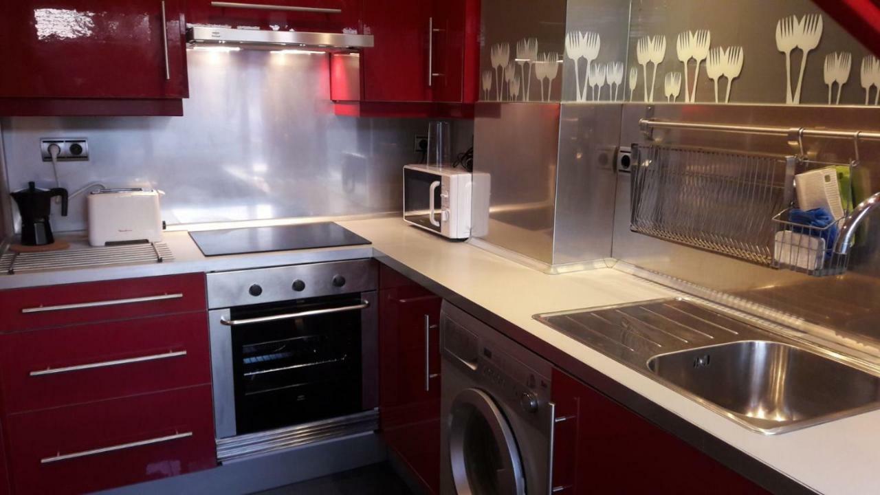Apartamentos Triacastela 산티아고데콤포스텔라 외부 사진